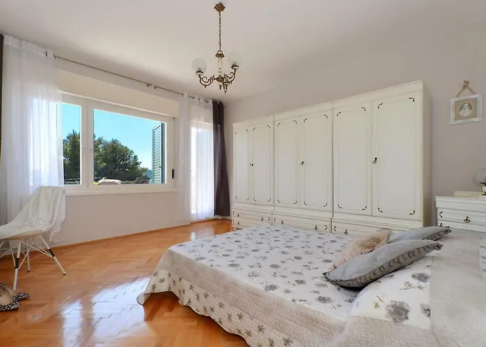 Mar Deluxe Apartman Trogir